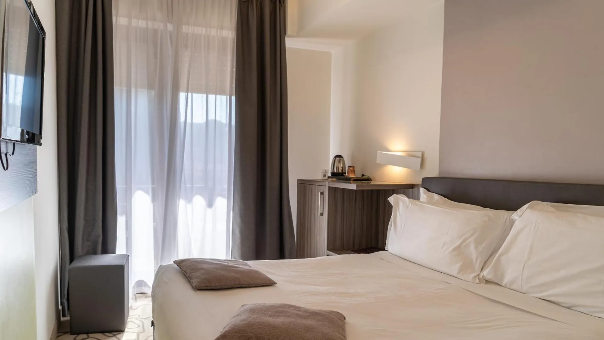 סירמיונה Hotel Desiree - Garda Lake Collection