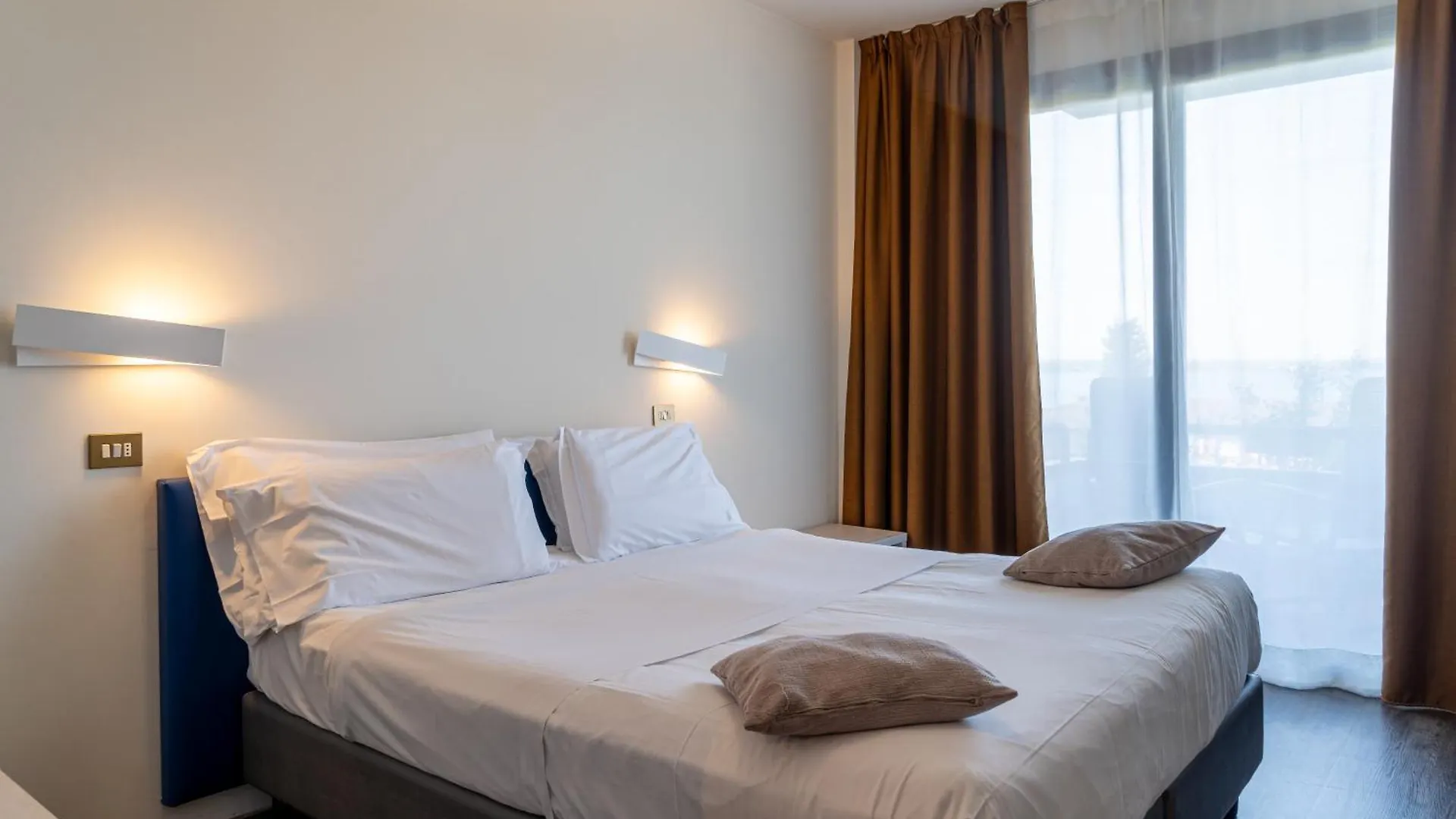 סירמיונה Hotel Desiree - Garda Lake Collection