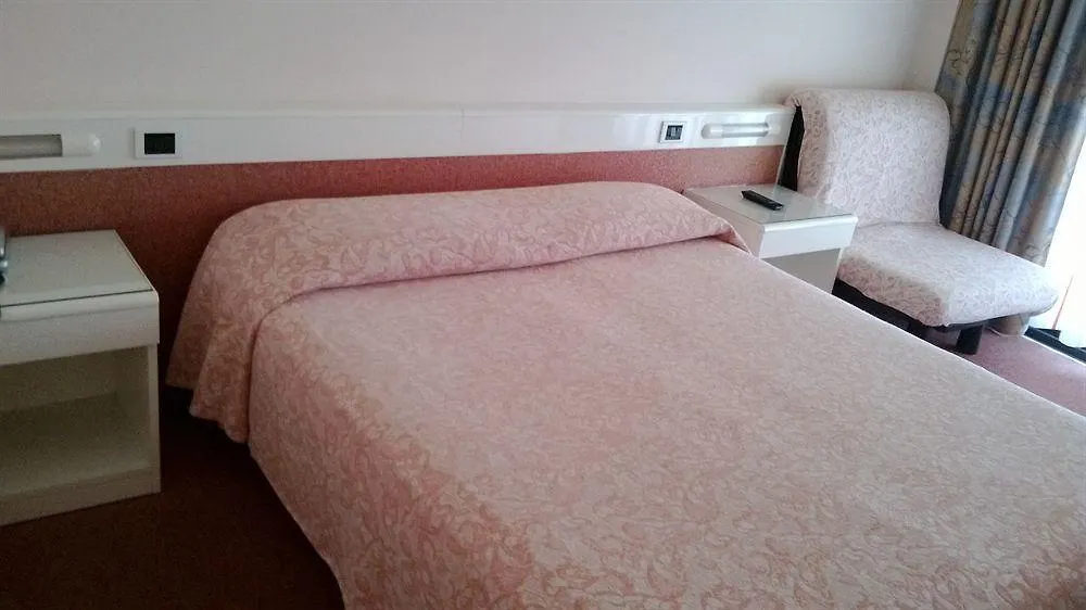 סירמיונה Hotel Desiree - Garda Lake Collection