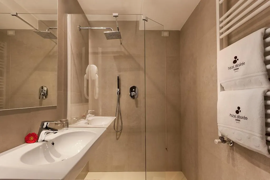 Hotel Desiree - Garda Lake Collection Sirmione 3*,  Italien