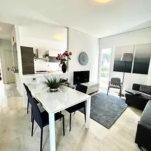 Apartment Your Familyapartment In, Sirmione